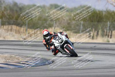 media/Dec-01-2025-Moto Forza (Mon) [[2daa91e15f]]/1-Advanced Group/Session 3 (Turn 3)/